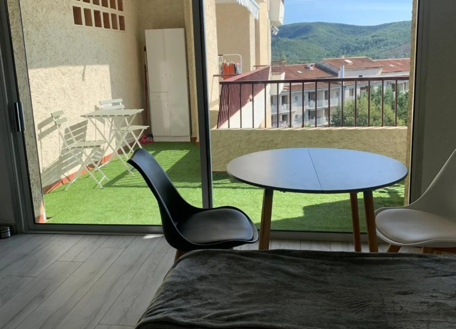 Apartment Charmant Studio Au Cezanne Greoux-les-Bains