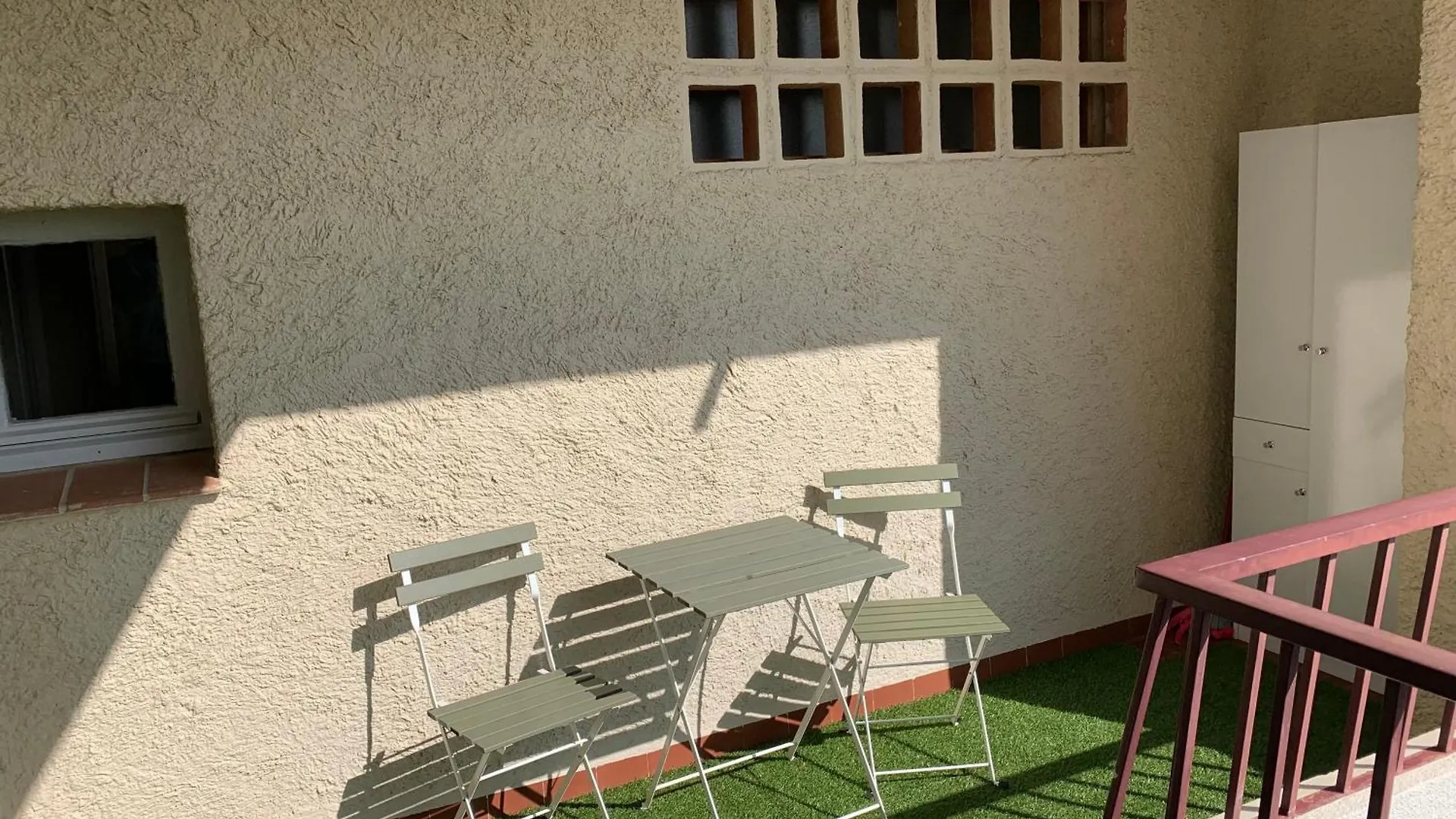 Charmant Studio Au Cezanne Greoux-les-Bains Apartment